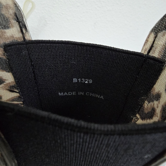J. Crew Leopard Animal Print Chelsea Rain Boots Women's 6 - Picture 5 of 6